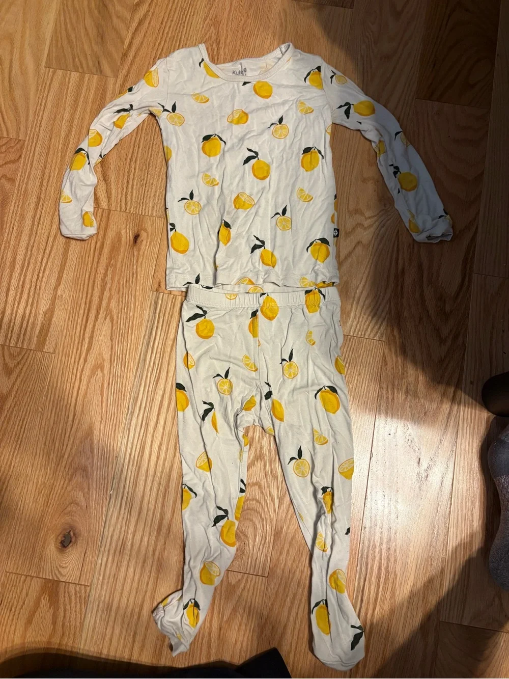 Kyte BABY Cream and Yellow Lemon Print Kids Pajama Set